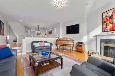 11 Constellation Wharf #11, Boston, MA 02129 - Photo 9