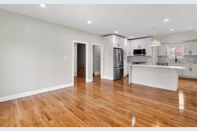 5 Gayland St #2, Boston, MA 02125 - Photo 9