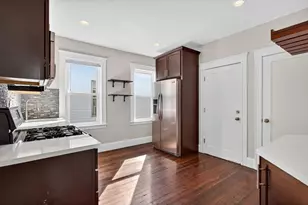 9 Hallam St, Boston, MA 02125 - Photo 5