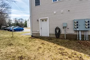 985 Trapelo Rd, Waltham, MA 02452 - Photo 27