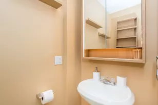 985 Trapelo Rd, Waltham, MA 02452 - Photo 23