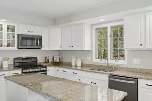 1 Heidi Ln, Grafton, MA 01519 - Photo 5