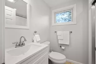 29 Broad St, Plainville, MA 02762 - Photo 27