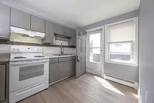 63 Johnson St, Pawtucket, RI 02860 - Photo 9