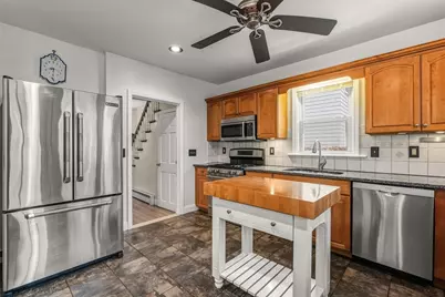 289 Lowell St, Somerville, MA 02145 - Photo 9