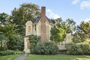 284 Lake Ave, Newton, MA 02461 - Photo 1