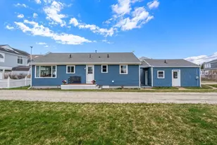 8 W Silver Shell Ave, Mattapoisett, MA 02739 - Photo 35