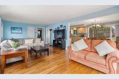 8 W Silver Shell Ave, Mattapoisett, MA 02739 - Photo 15