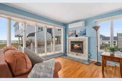 8 W Silver Shell Ave, Mattapoisett, MA 02739 - Photo 11