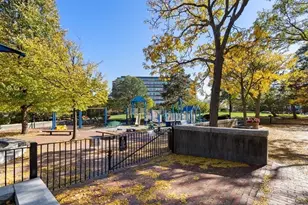 197 8th St, Boston, MA 02129 - Photo 29