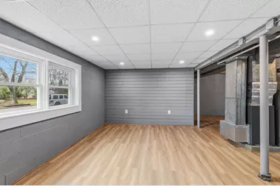 38 Turner St, New Bedford, MA 02740 - Photo 15