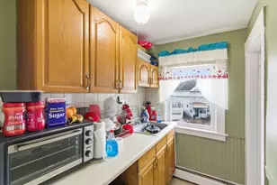 103 Dalton St, Lowell, MA 01850 - Photo 19