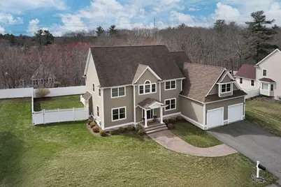 10 Jensen Farm Rd, Braintree, MA 02184 - Photo 3