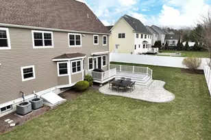 10 Jensen Farm Rd, Braintree, MA 02184 - Photo 7