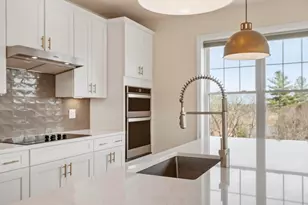 260 Martins Lndg, North Reading, MA 01864 - Photo 11