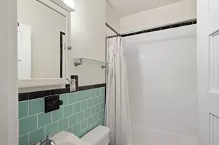 386 Commonwealth Ave, Boston, MA 02215 - Photo 11