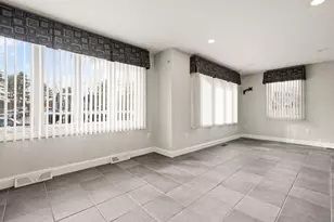 102 Chisholm Rd, Stoughton, MA 02072 - Photo 9