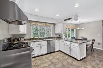 17 Karlton Cir, Andover, MA 01810 - Photo 7