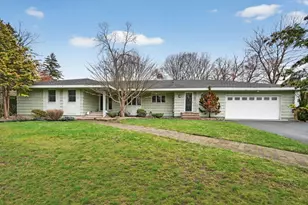 17 Karlton Cir, Andover, MA 01810 - Photo 1