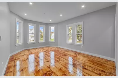 376 Chestnut St, Gardner, MA 01440 - Photo 9