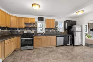 53 Oakland St, Dedham, MA 02026 - Photo 3