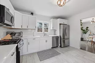 1653 N Shore Rd, Revere, MA 02151 - Photo 3