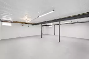 92 Ursula St, Lowell, MA 01854 - Photo 25