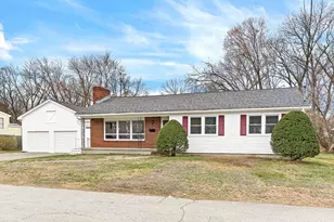 92 Ursula St, Lowell, MA 01854 - Photo 3