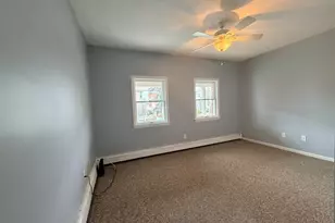 35 Webster St, Everett, MA 02149 - Photo 3