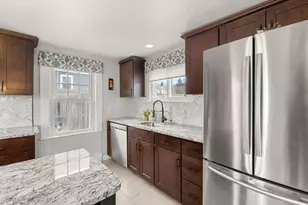 39 Chestnut St, Peabody, MA 01960 - Photo 11