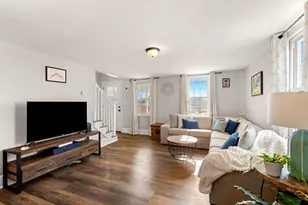 39 Chestnut St, Peabody, MA 01960 - Photo 5