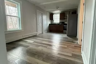 9 Granville St, Haverhill, MA 01832 - Photo 5