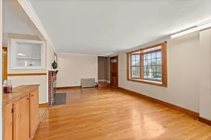 380 Cross St, Winchester, MA 01890 - Photo 11