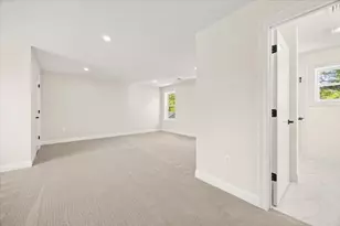 2 Valley Run Dr, Attleboro, MA 02703 - Photo 33