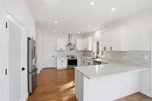 2 Valley Run Dr, Attleboro, MA 02703 - Photo 5