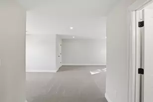 2 Valley Run Dr, Attleboro, MA 02703 - Photo 17