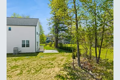 2 Valley Run Dr, Attleboro, MA 02703 - Photo 7