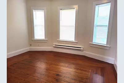 27 Buttonwood St #3, Boston, MA 02125 - Photo 3