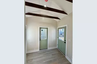 26 Mt. Tom Ave, Easthampton, MA 01027 - Photo 33