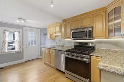 9 Clyde #9, Somerville, MA 02145 - Photo 5