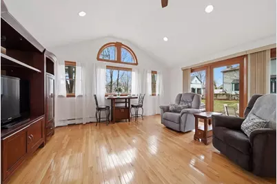 11 Lawrence St, Wakefield, MA 01880 - Photo 15