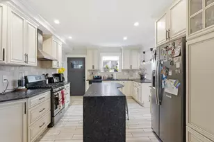 20 Oak Hill Rd, Saugus, MA 01906 - Photo 11