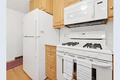 35 Camelot Ct #35, Stoughton, MA 02072 - Photo 5