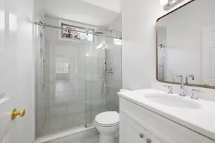 8 Smithfield Pl, Dartmouth, MA 02748 - Photo 11