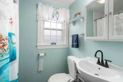 2 Pond St, Uxbridge, MA 01569 - Photo 15