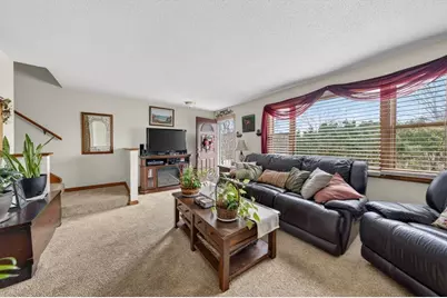 22 Connecticut Ave, Middletown, RI 02842 - Photo 7