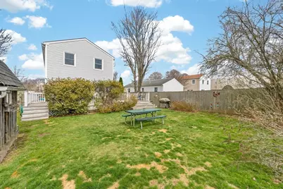 22 Connecticut Ave, Middletown, RI 02842 - Photo 31