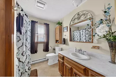 22 Connecticut Ave, Middletown, RI 02842 - Photo 21