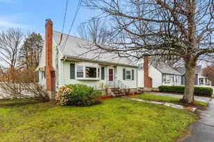 22 Bolton St, Reading, MA 01867 - Photo 1