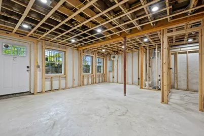 8 Pine St #4, Boston, MA 02136 - Photo 11